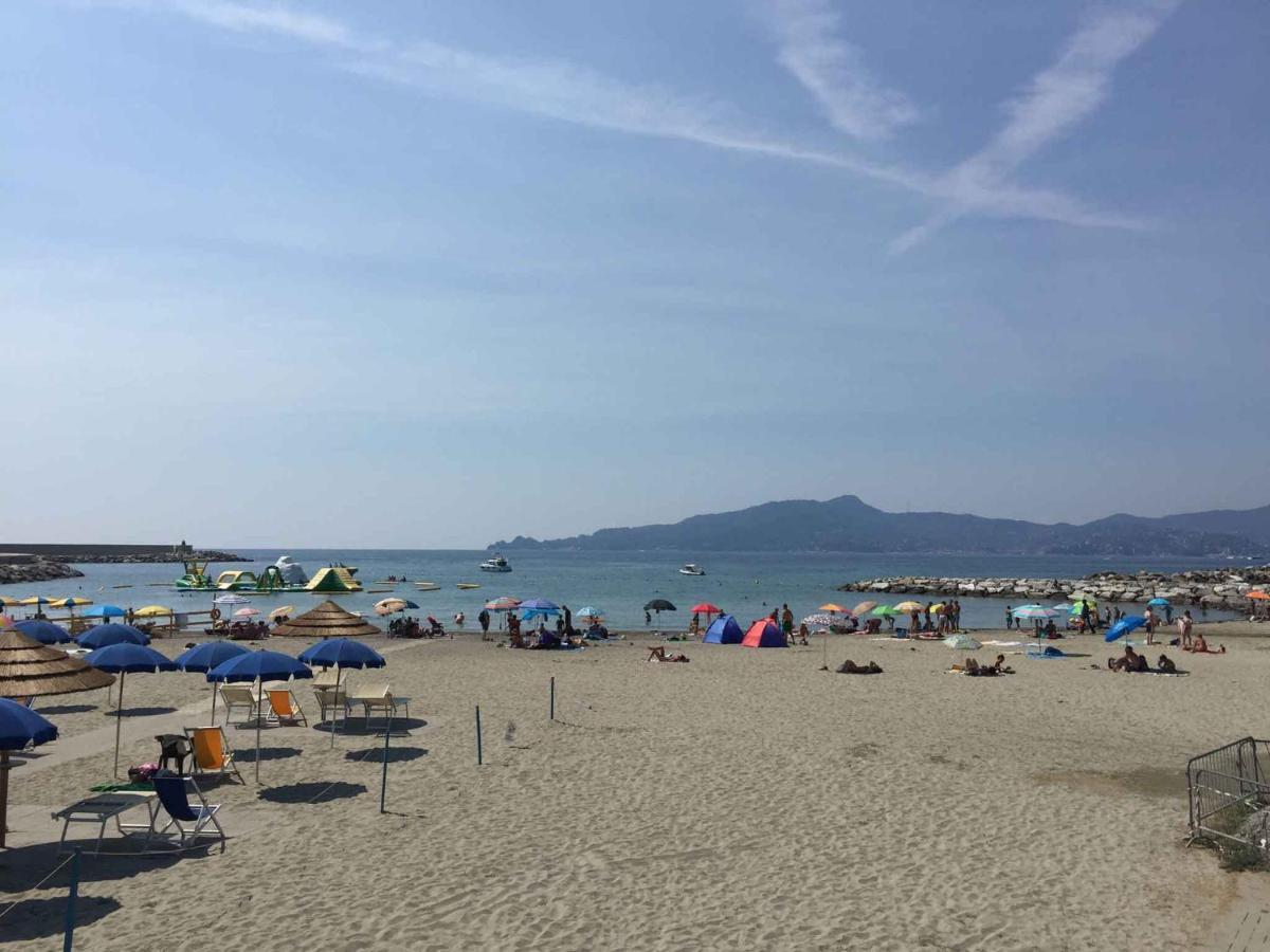 lungomare portoturistico Bed & Breakfast Chiavari Exterior foto